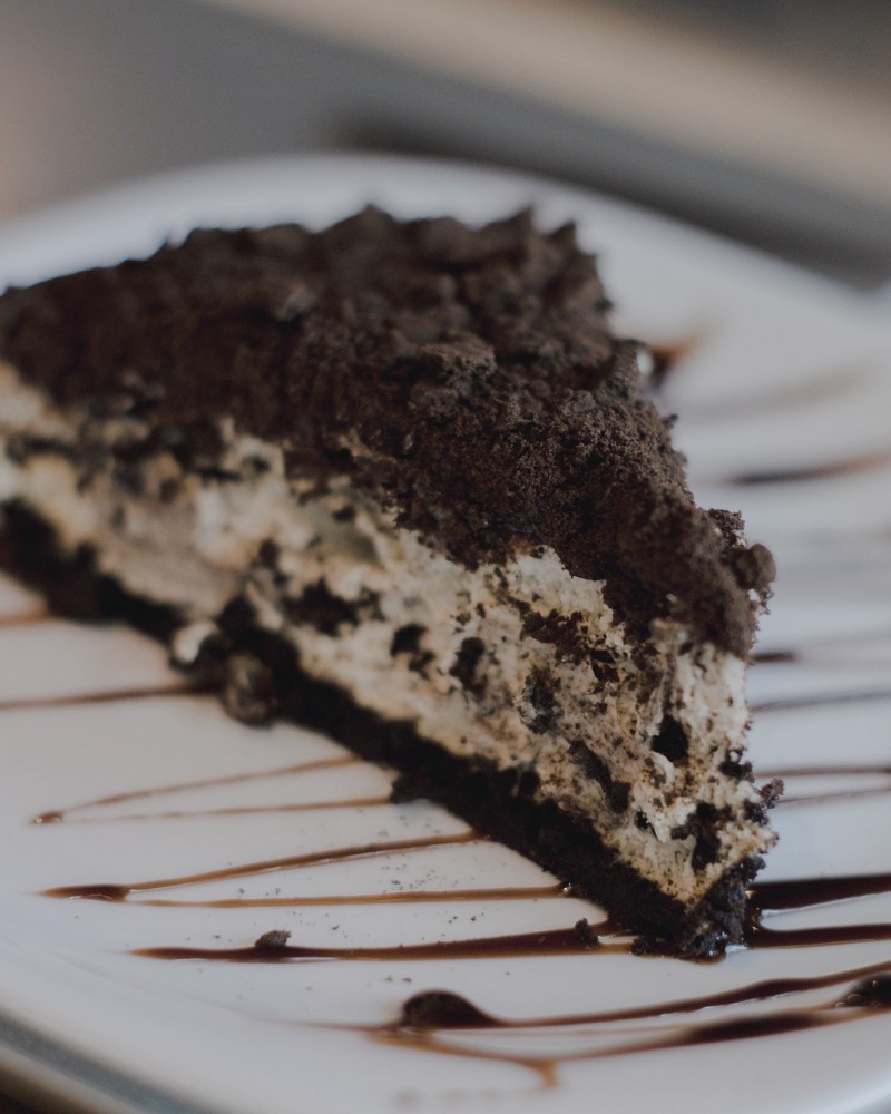 Tarta de Oreo | TARTAS | Descubre el paraíso de los amantes del chocolate con nuestra Tarta de Oreo, una creación celestial q...