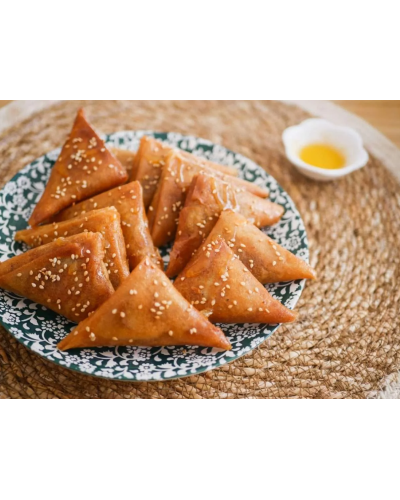 Briouats de almendra | DULCES MARROQUÍS | Embárcate en un viaje culinario exquisito con nuestros Briouats de Almendra, un dul...